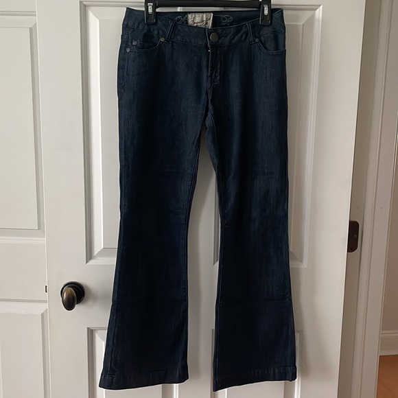 American Rag Flared Jeans, size 1 short - Picture 2 of 5